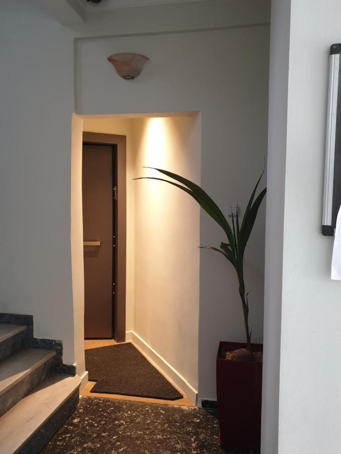 아테네 Renovated Studio With Roof Garden Access, 15 M Walk To Acropolis 아파트 외부 사진