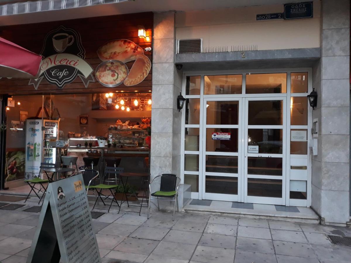 아테네 Renovated Studio With Roof Garden Access, 15 M Walk To Acropolis 아파트 외부 사진