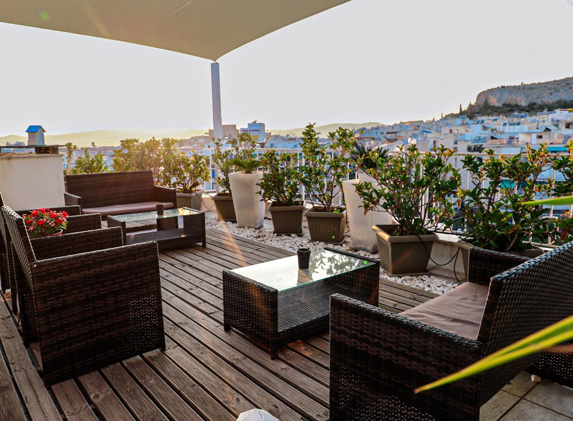 아테네 Renovated Studio With Roof Garden Access, 15 M Walk To Acropolis 아파트 외부 사진