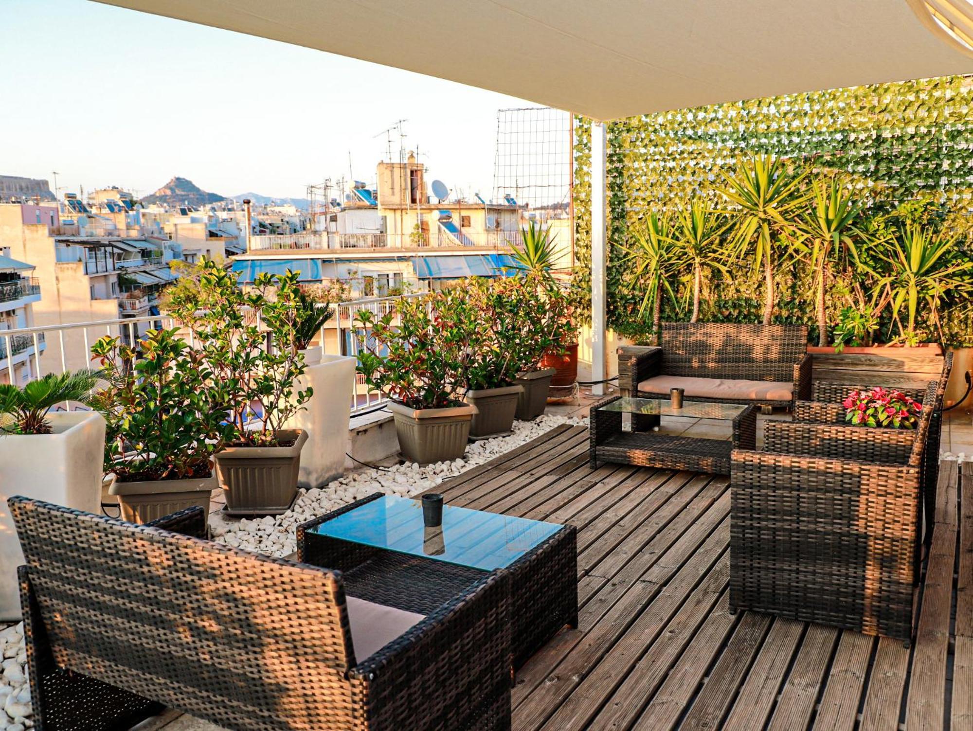 아테네 Renovated Studio With Roof Garden Access, 15 M Walk To Acropolis 아파트 외부 사진